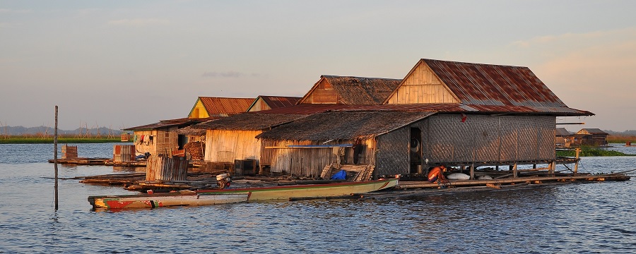 Maisons sur pilotis - Indonésie